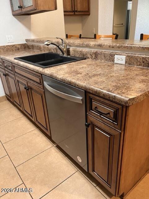 Foto del edificio - 7777 E Main St