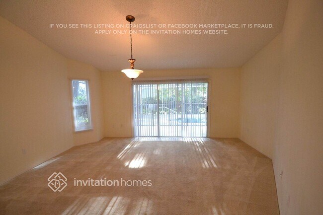 Foto del edificio - 763 Sagewood Dr