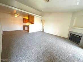 Building Photo - 4730 E Craig Rd