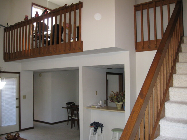 Foto del edificio - Spacious 3bed home in quiet Westside neigh...