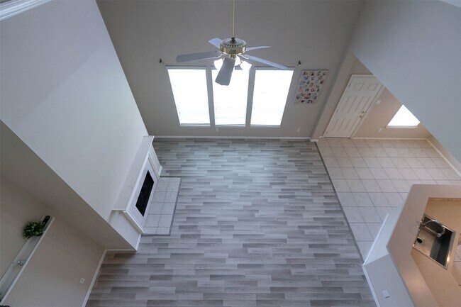 Foto del edificio - 21418 Grand Hollow Ln