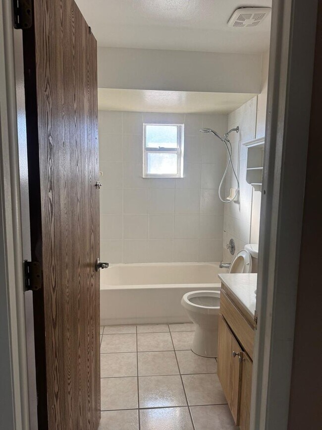 Foto del edificio - 517 SE 23rd Pl