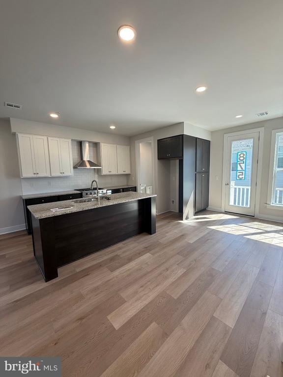 Foto del edificio - 4127 Ridgeview Ave