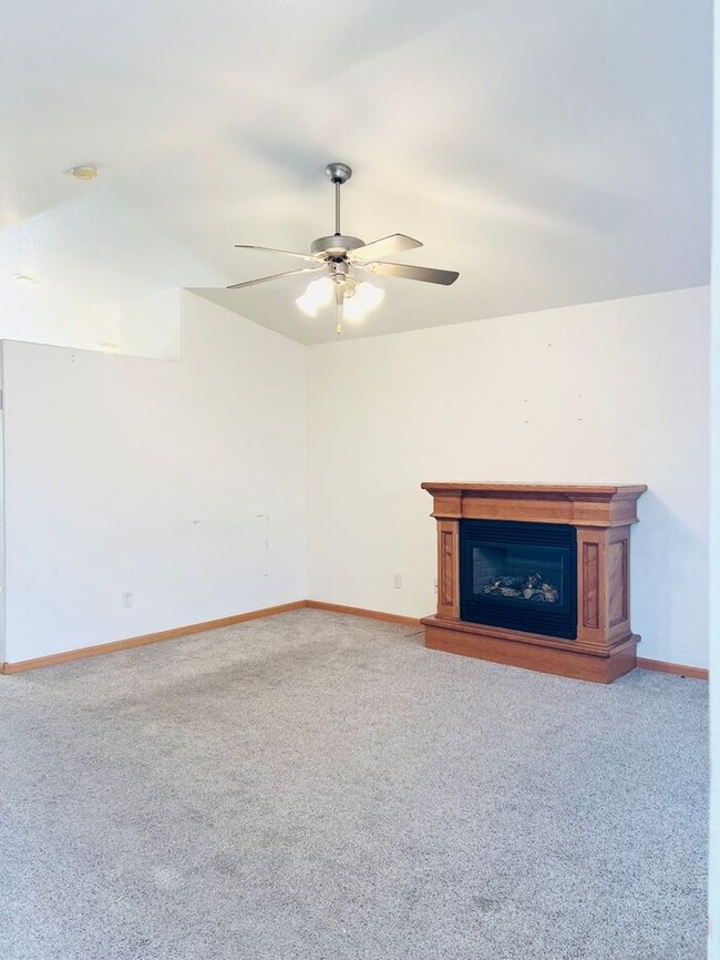 Building Photo - Wonderful 4bed 3ba Ranch in NW Loveland