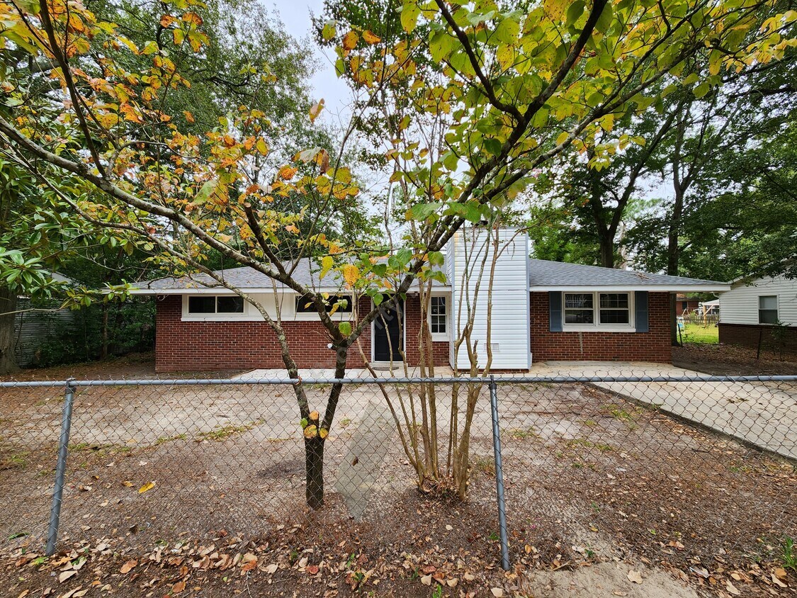 1128 Coral Vine Ln, Columbia, SC 29223 House Rental in Columbia, SC