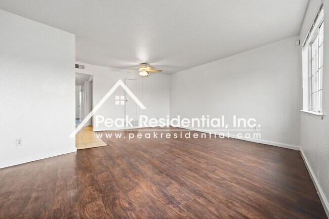 Building Photo - Croetto10540