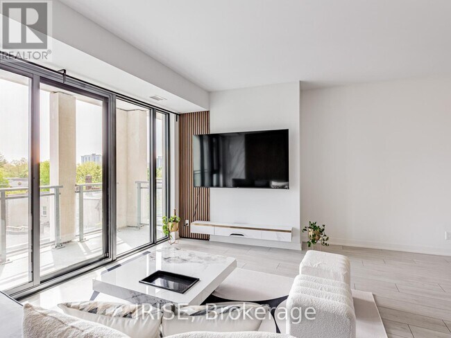 Photo du bâtiment - 1-401 Hillsdale Ave W