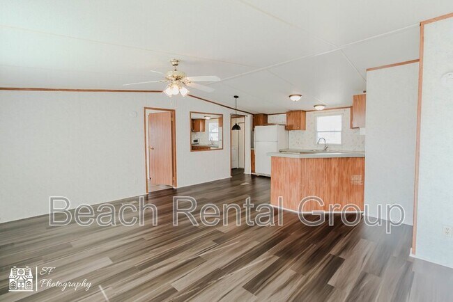 Building Photo - 255 Iroquis Trail
