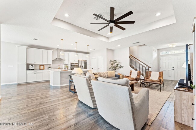 Building Photo - 611 Watervale Dr