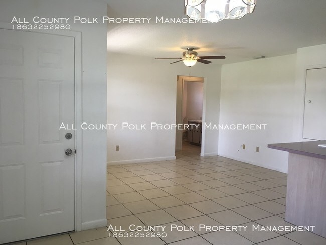 Building Photo - Awesome 3 bedroom, 2 bath home in Frostproof