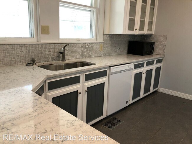 Foto del edificio - 2 br, 1.5 bath House - 810 Ratcliff