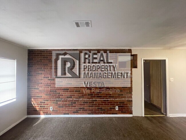 Foto del edificio - 4342 Pinedale Dr