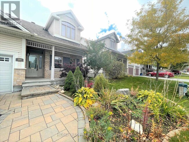 Photo du bâtiment - 180 Hartsmere Dr