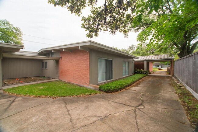 Building Photo - 3602 N Braeswood Blvd