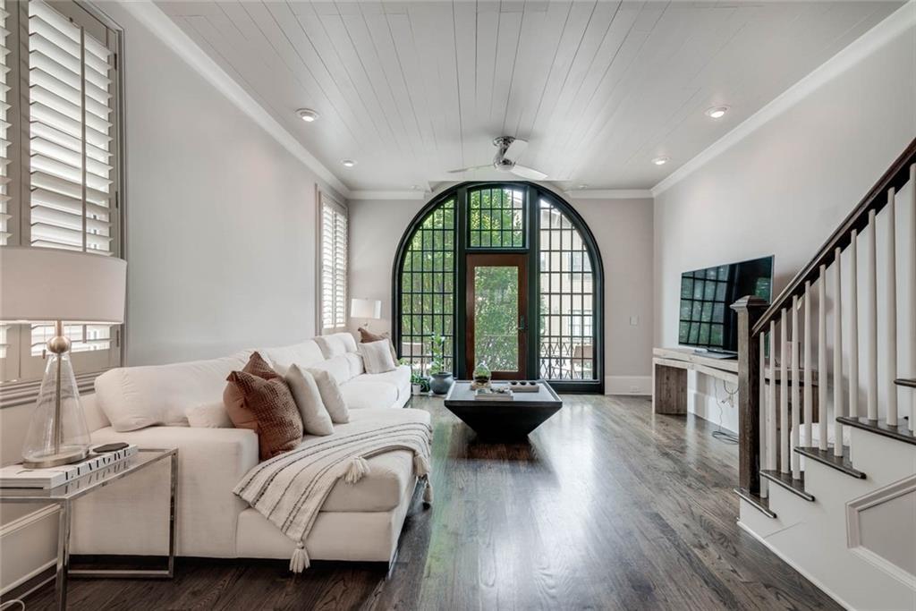 Foto principal - 6026 Gaines St