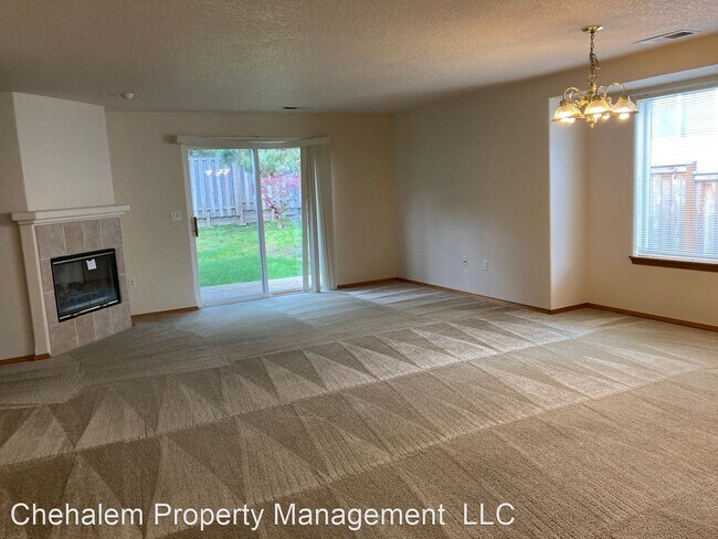 Building Photo - 3 br, 2 bath House - 905 Hilltop Dr.