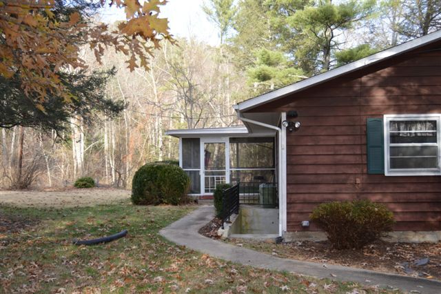 Building Photo - 25885 Mountain Valley Rd