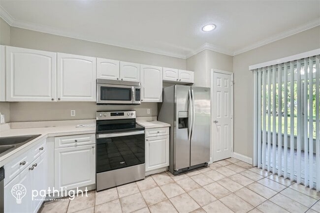 Building Photo - 4249 Plantation Cove Drive