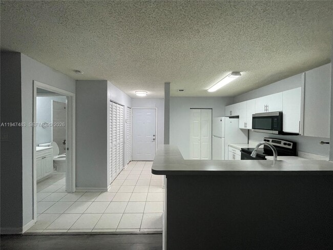 Foto del edificio - 11211 W Atlantic Blvd