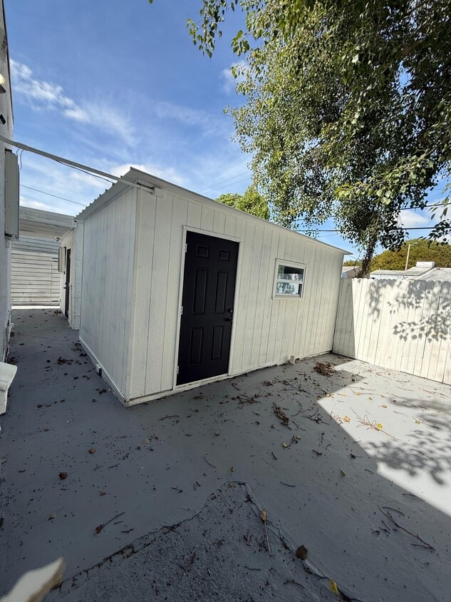 Foto principal - 913 NW 46th St