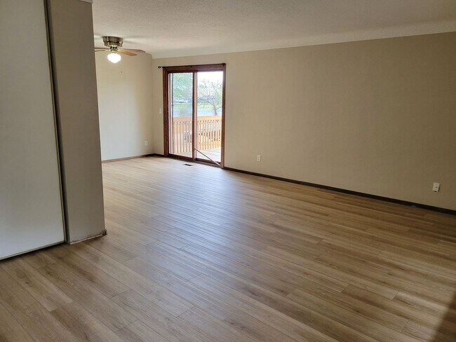 Foto del edificio - 735 3rd St