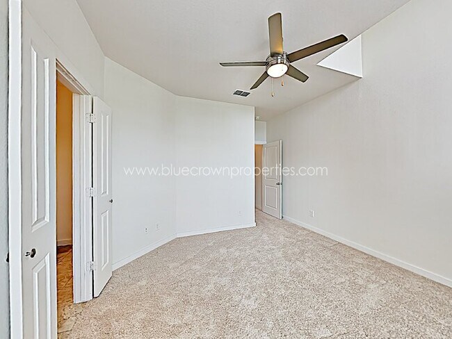 Foto del edificio - 5903 Lindell Ave