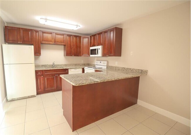 Building Photo - 4360 Lilac St