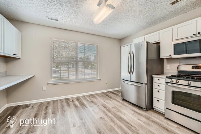 Building Photo - 3915 Cornus Ln