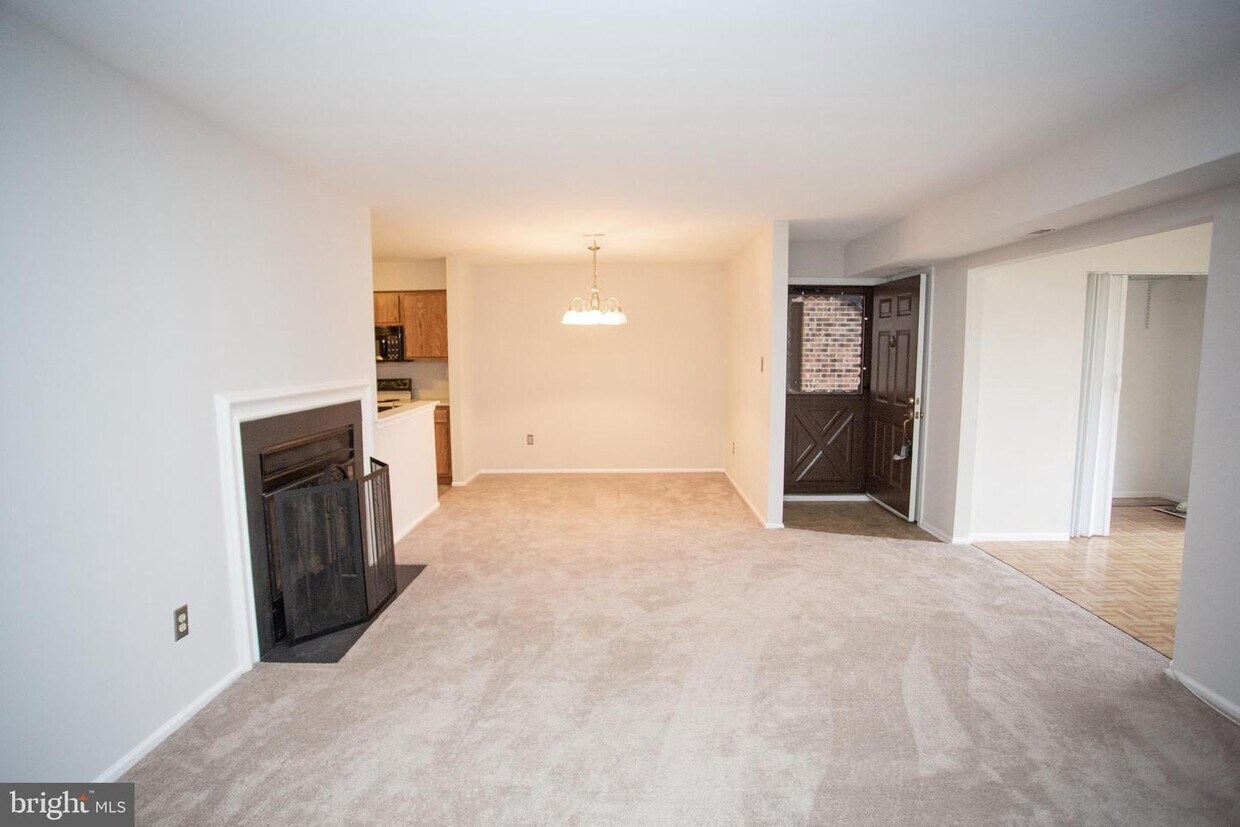 Foto principal - 159A Birchfield Ct