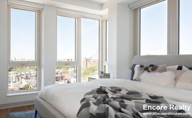 Foto del edificio - 101 S Huntington Ave