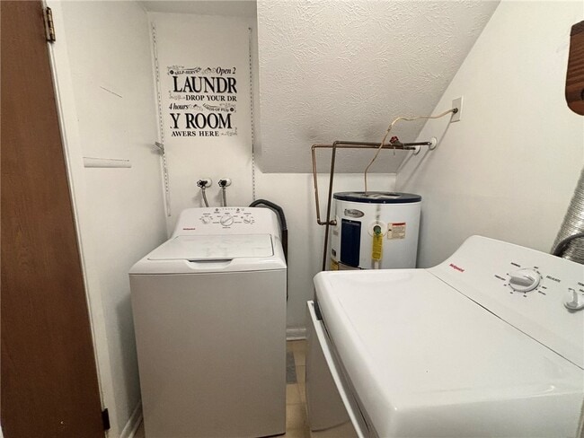 Building Photo - 223 Autumn Chapel Way