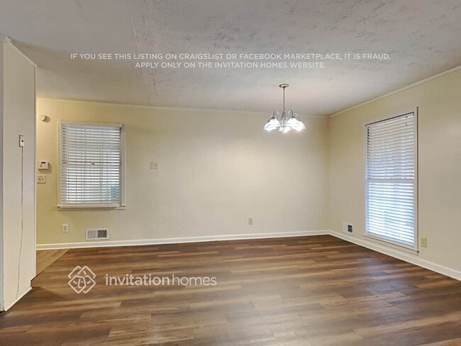 Building Photo - 4515 Lincoln Way SW