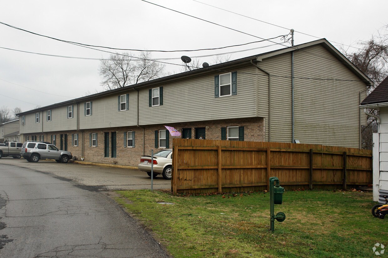 Water St, Chapmanville, WV 25508 Apartments in Chapmanville, WV
