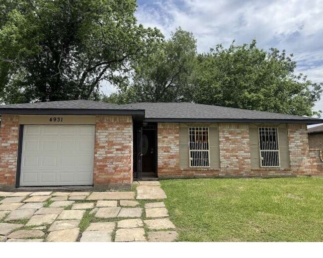 Building Photo - 4931 E Ridge Creek Dr