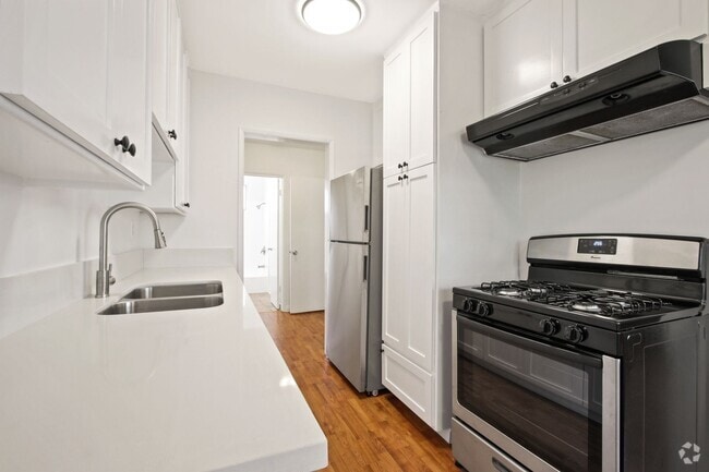 Building Photo - 1449 Princeton St