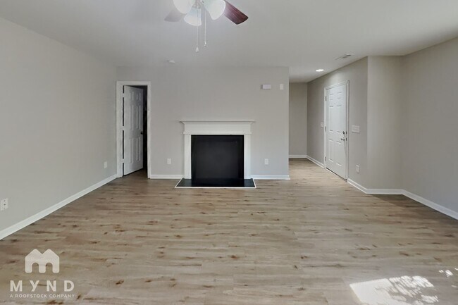 Foto del edificio - 2536 Reid Oaks Dr
