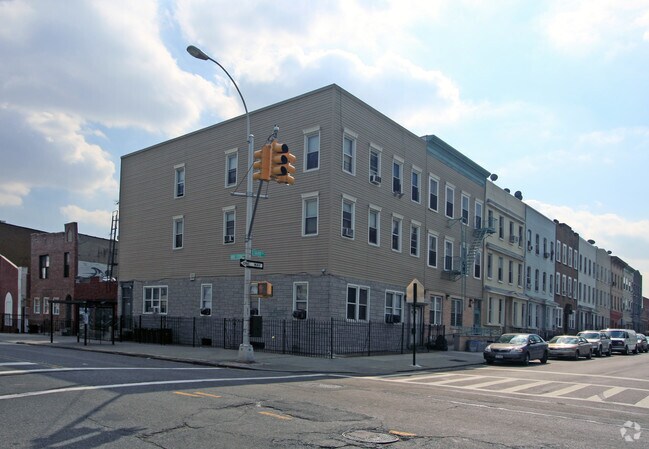 Building Photo - 50 Starr St