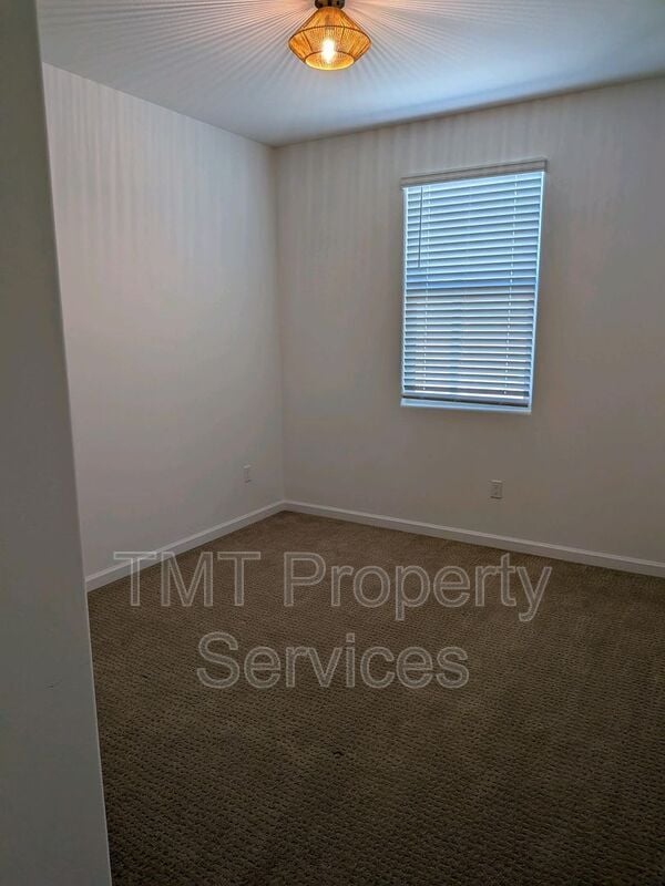 Foto del edificio - 8809 Boes Wy