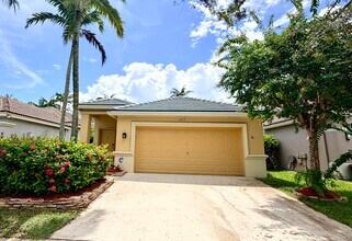 Building Photo - 673 Conservation Dr