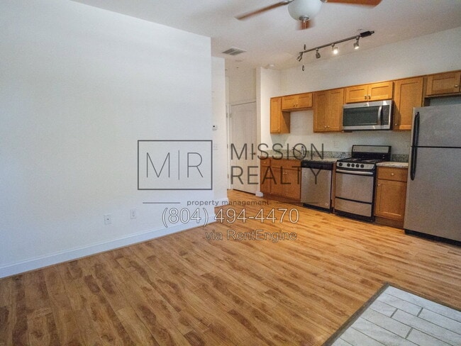 Building Photo - 11714 Chester Village Dr