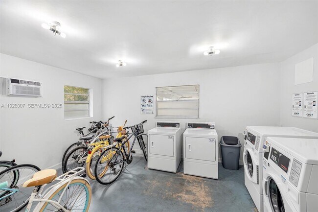 Building Photo - 750 Michigan Ave