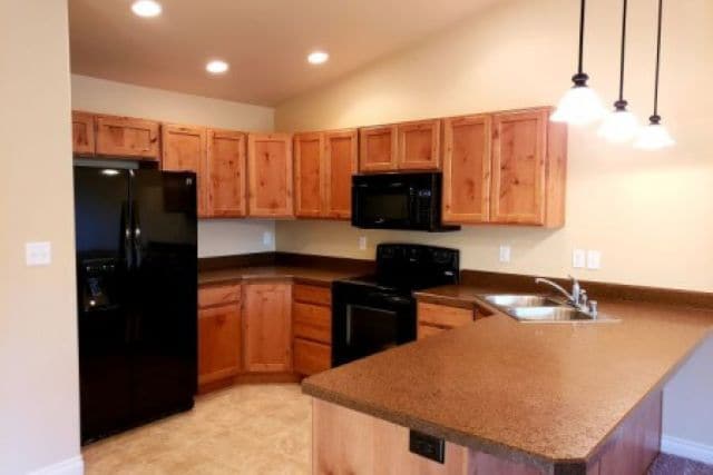 Building Photo - 3825 Avenue C