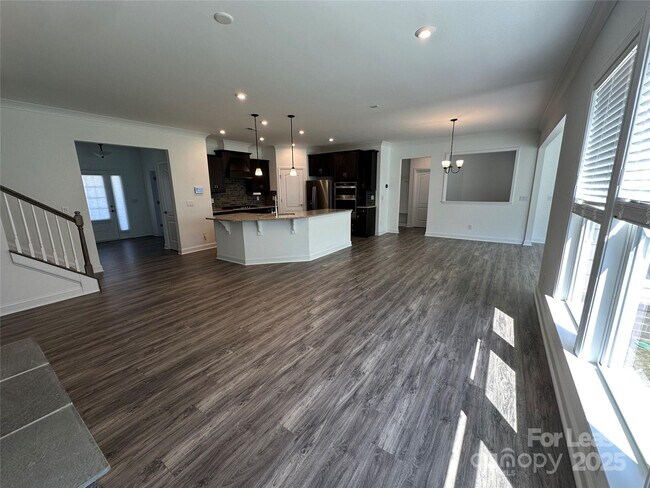 Foto del edificio - 611 Southstone Dr