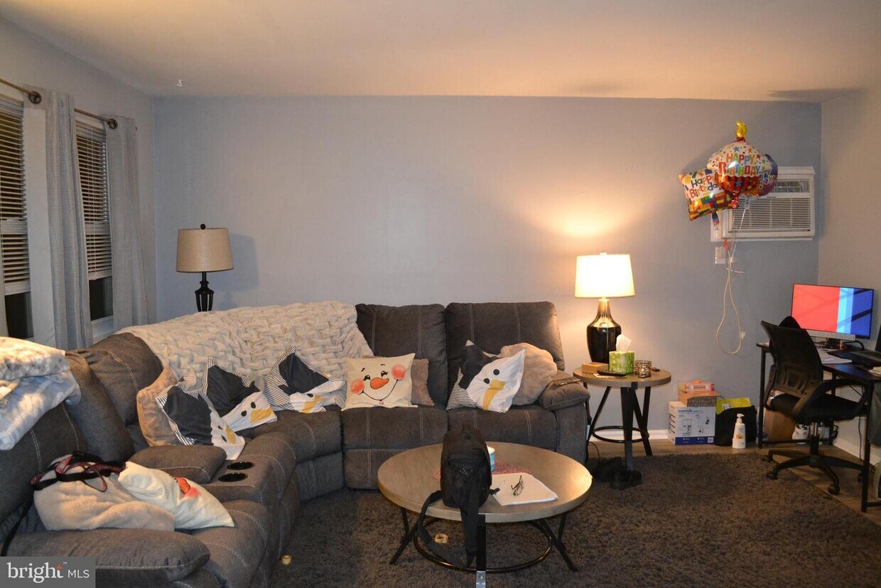 Foto principal - 337 Cottage Ave