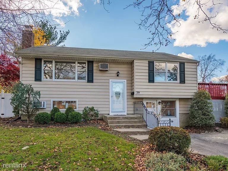 Primary Photo - 3 br, 1 bath House - 3383 Lyell Rd