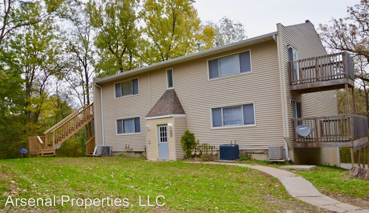 3107 Schuetzen Ln Unit Apt 1, Davenport, IA 52804 Condo for Rent in