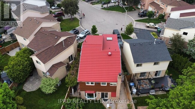 Building Photo - 623 Hartfordshire Ln