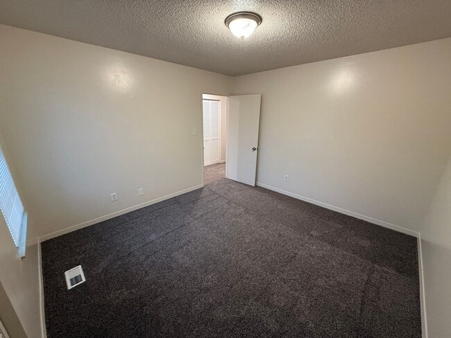 Building Photo - 2023 Belle Terra Rd