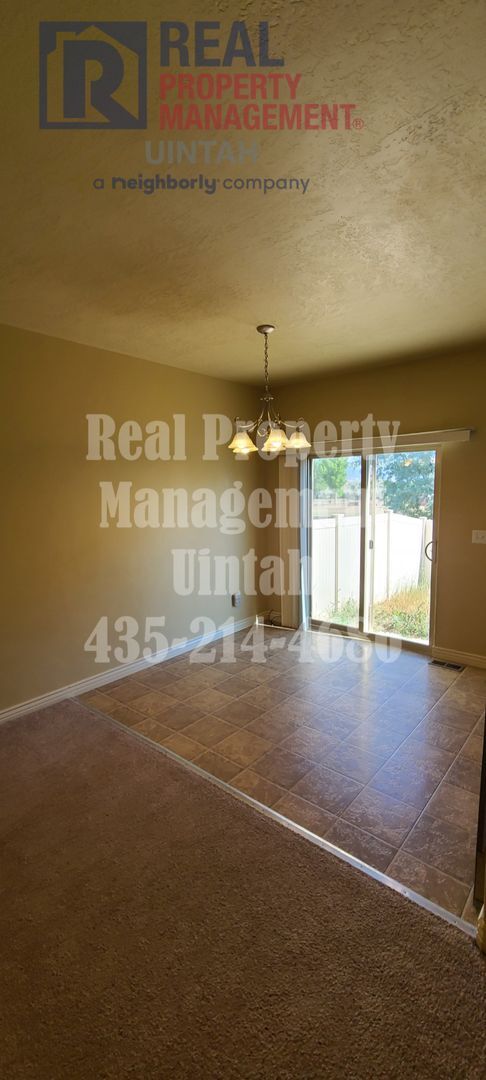 Foto del edificio - 3 Bedroom 2.5 Bathrooms Town Home