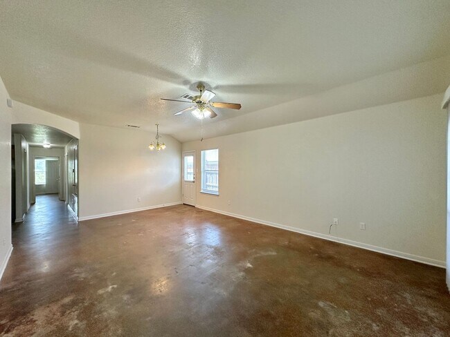 Foto del edificio - 1911 Charleston Ct